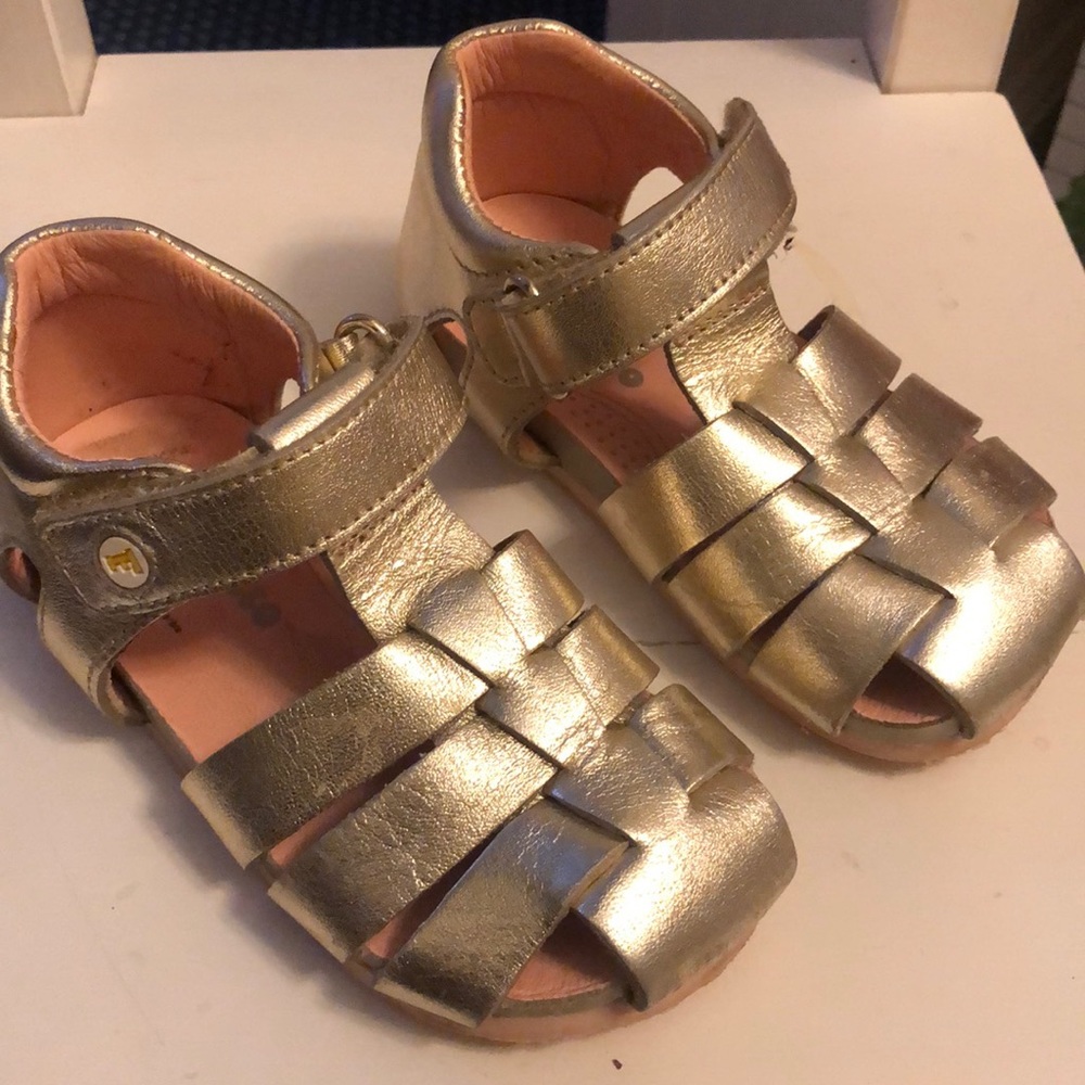 Falcotto by Naturino Gold Leather sandals